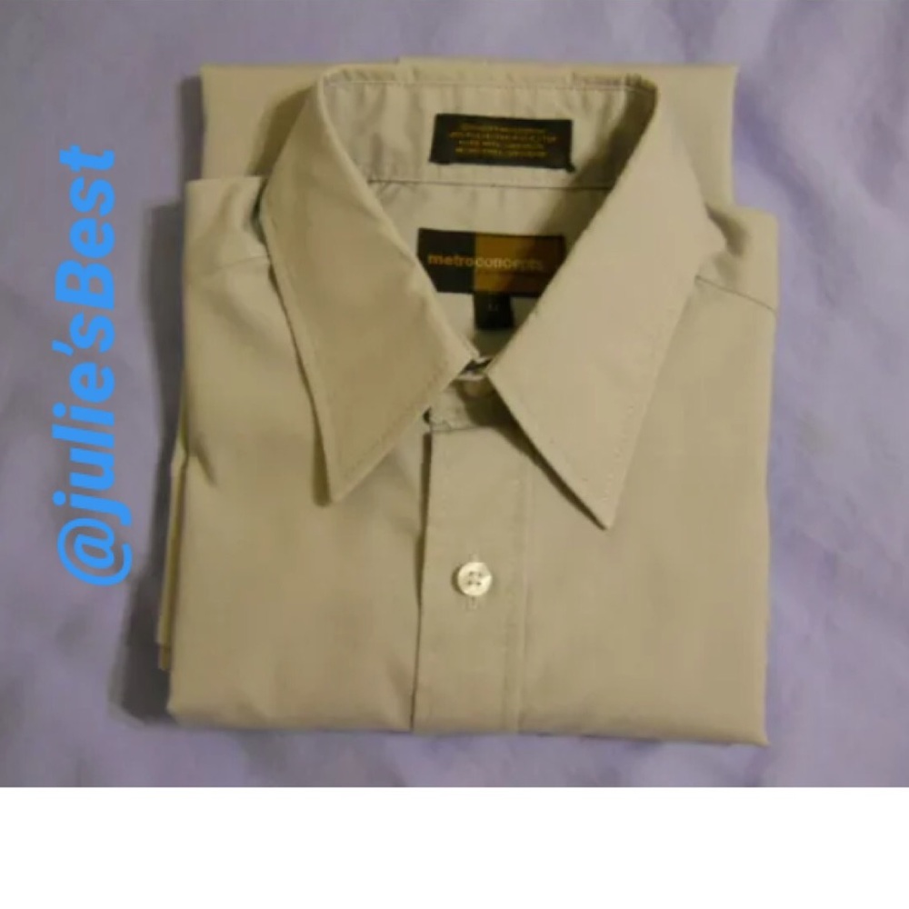 PRICE FIRM  Boy's Long Sleeve Gray Dressy Shirt.